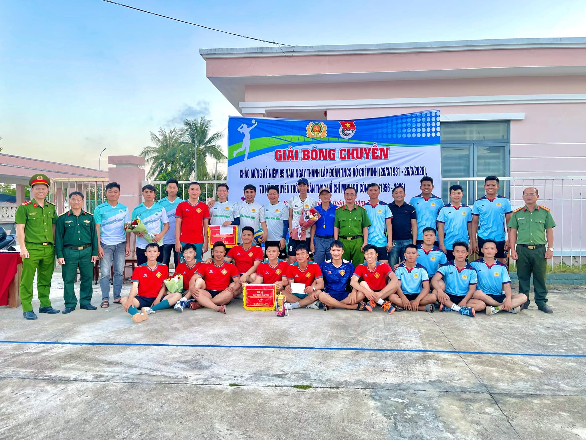 Công an phường Sông Cầu tổ chức Giải bóng chuyền chào kỷ niệm 95 năm Ngày thành lập Đoàn TNCS Hồ Chí Minh