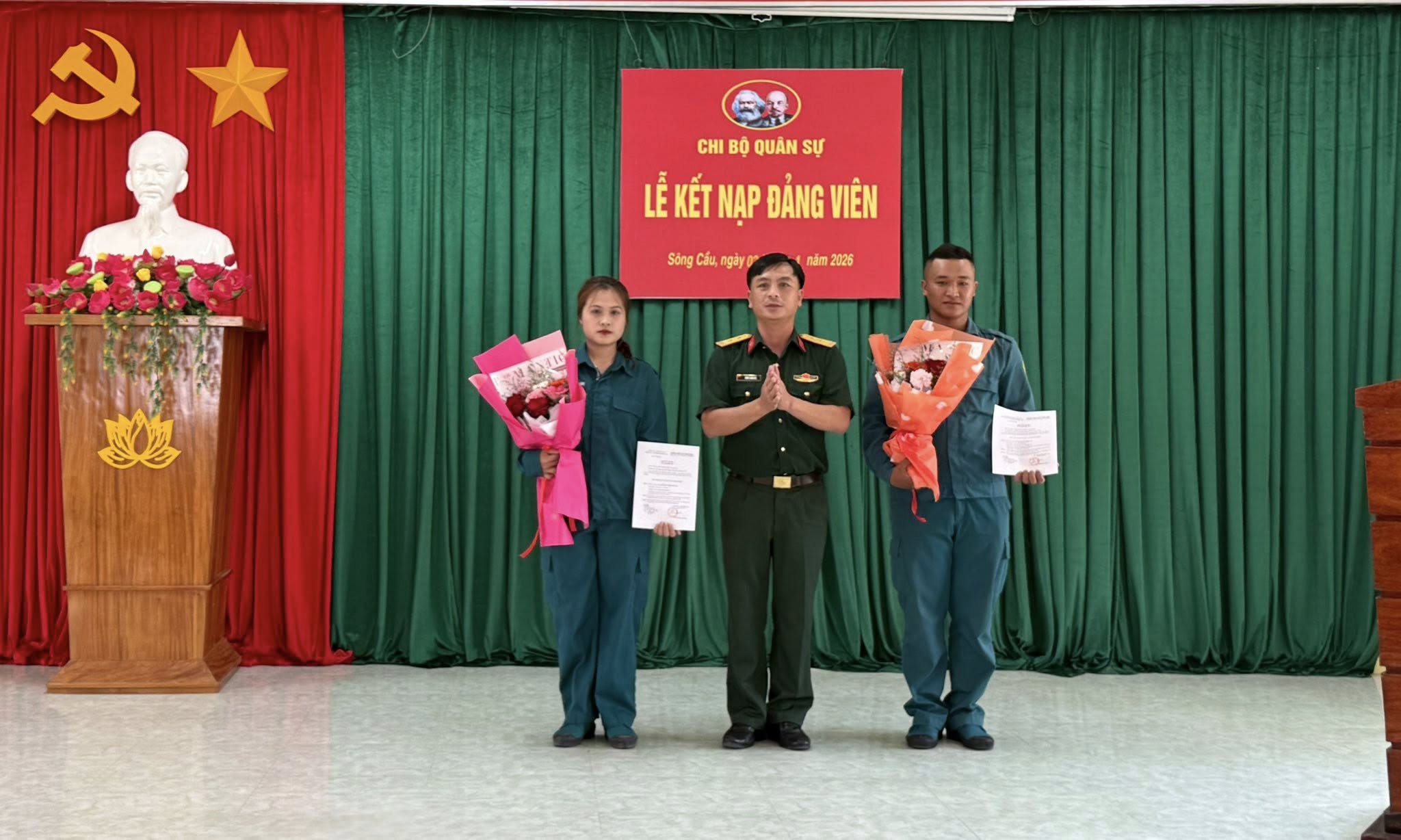 Chi bộ Quân sự phường Sông Cầu tổ chức Lễ kết nạp Đảng viên mới