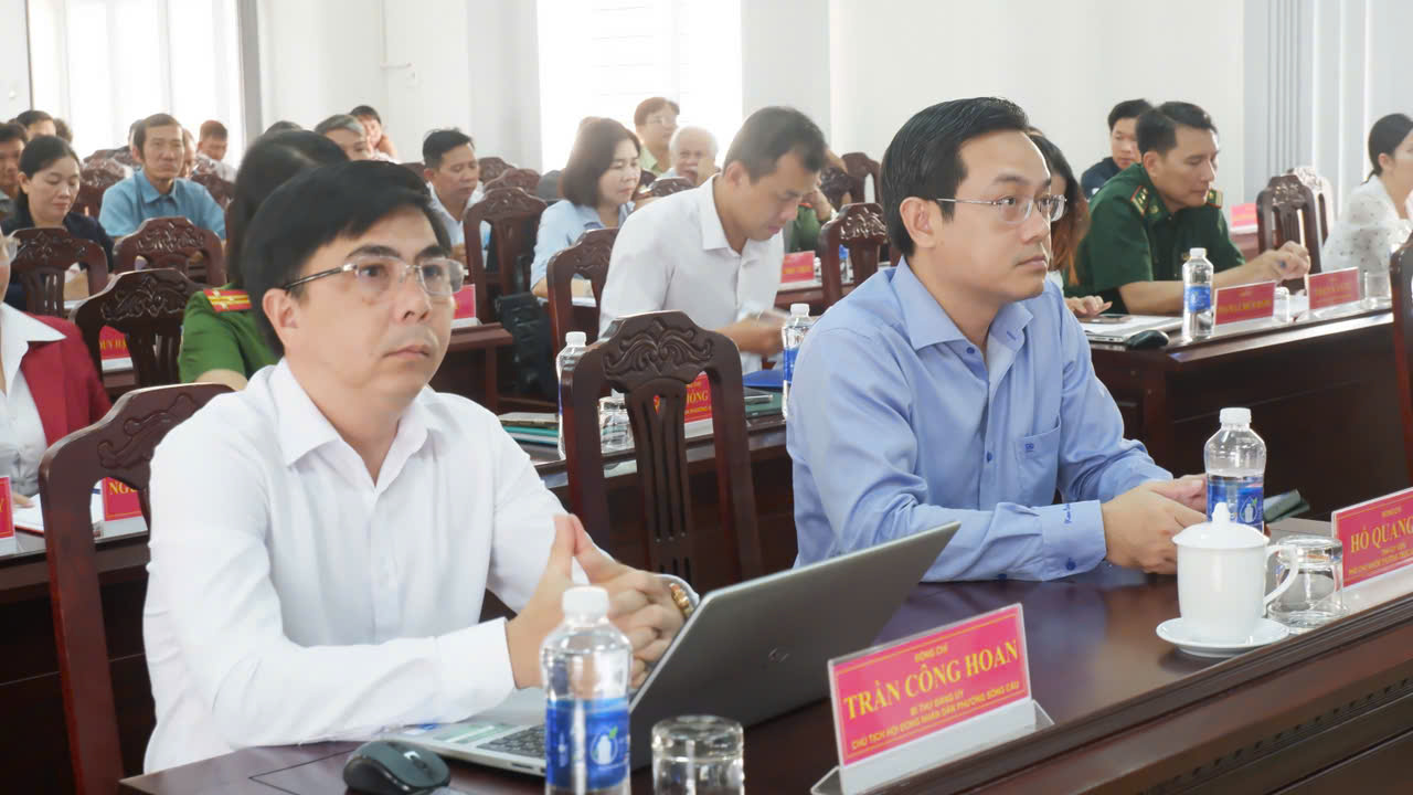 Hội nghị toàn quốc nghiên cứu, học tập, quán triệt và triển khai thực hiện Nghị quyết Hội nghị lần thứ hai, Ban Chấp hành Trung ương Đảng khóa XIV